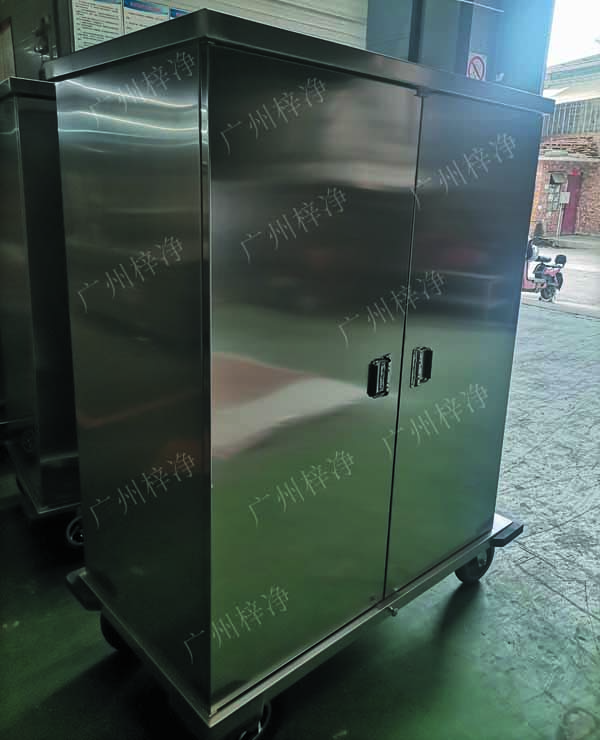 一次性物品電動(dòng)轉(zhuǎn)運(yùn)車采用304拉絲不銹鋼板面板厚度：≥1.2mm,表面作拉絲亞光處理。