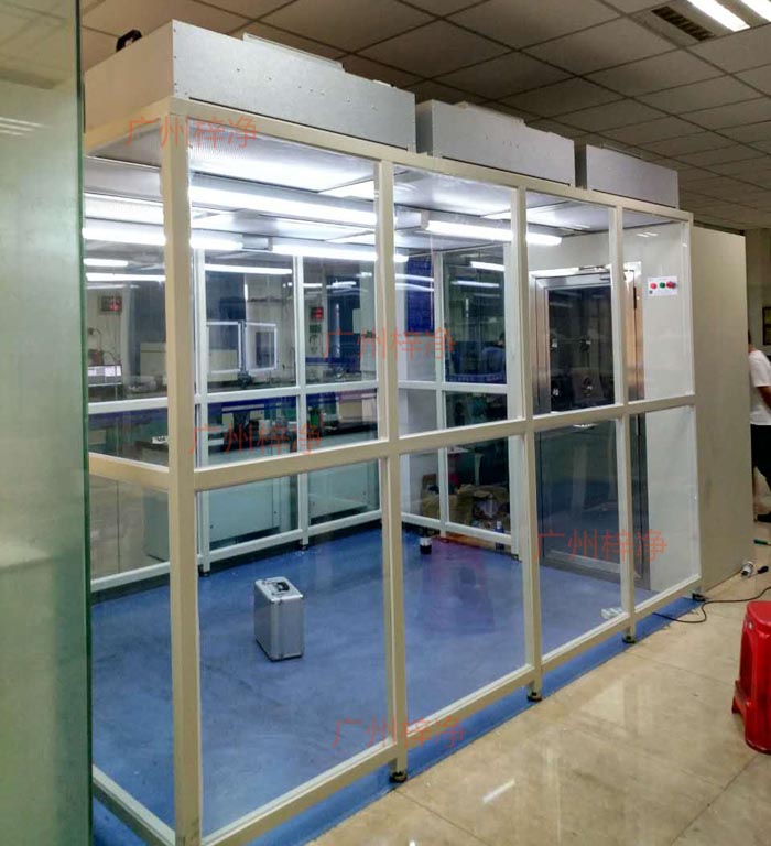 潔凈棚的尺寸應根據潔凈車間的需求而定，形狀一般采用矩形或方形，便于清潔和維護。