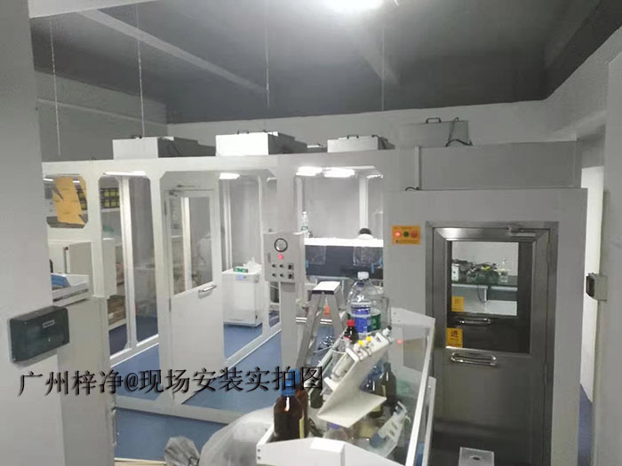 風淋室和潔凈棚及傳遞窗搭配效果圖